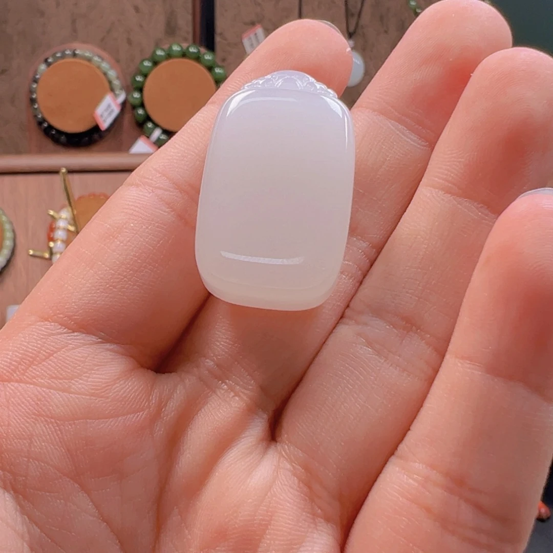 吊坠(不含链)未镶嵌和田玉千***风花头2*3牌