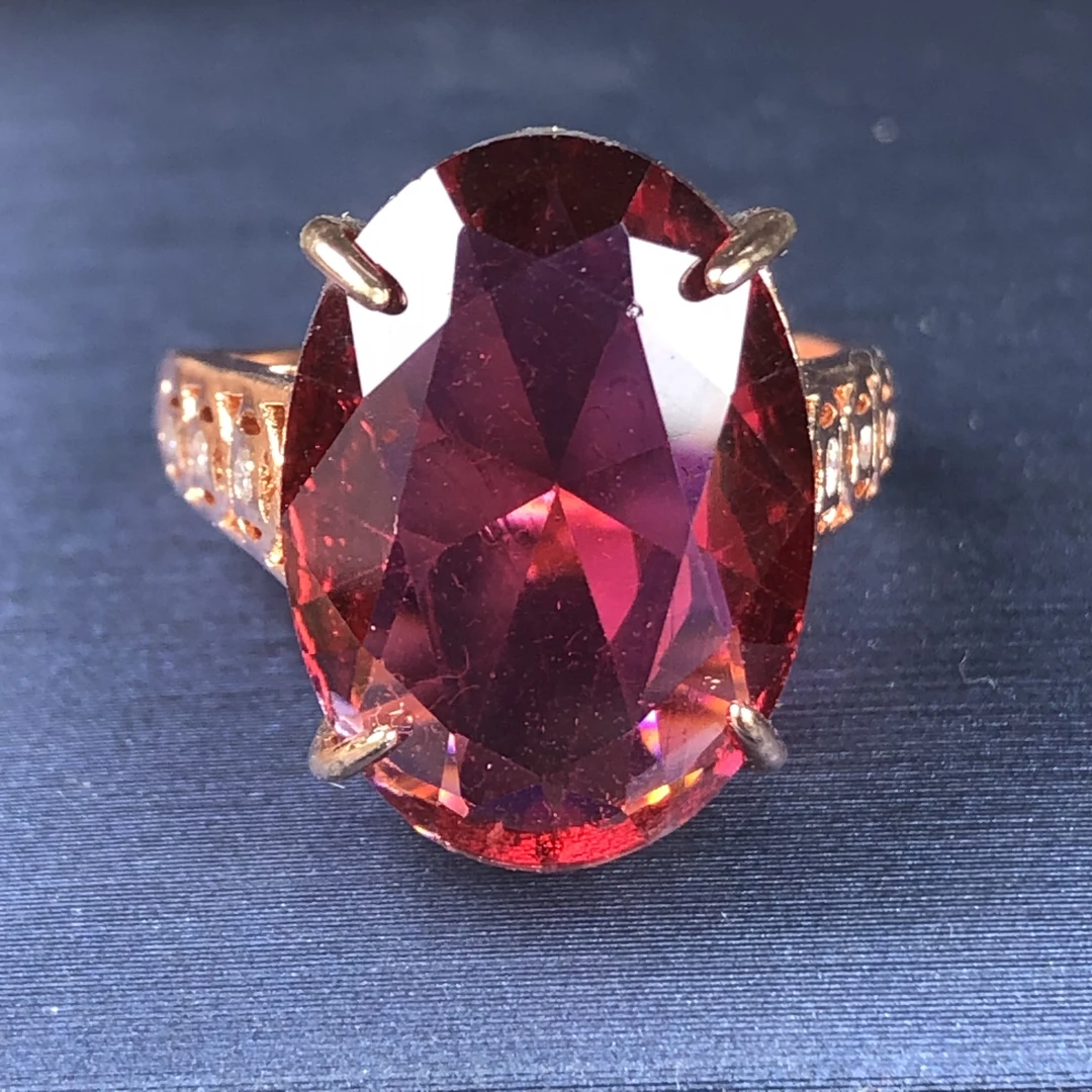 12114 玫红碧戒指银色托20克拉4爪开口可调节