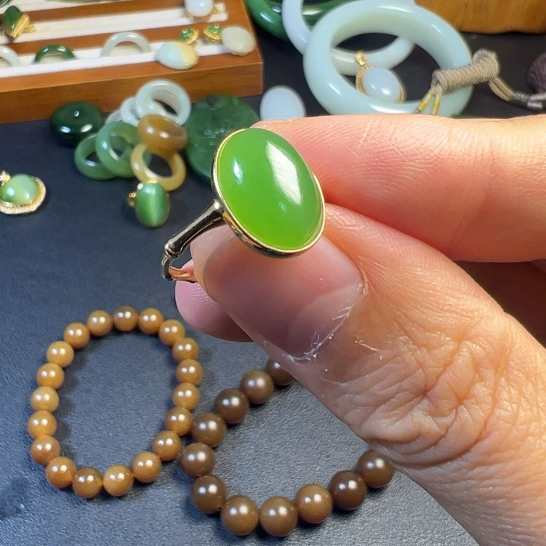 和田玉（碧玉）18K金镶嵌戒指