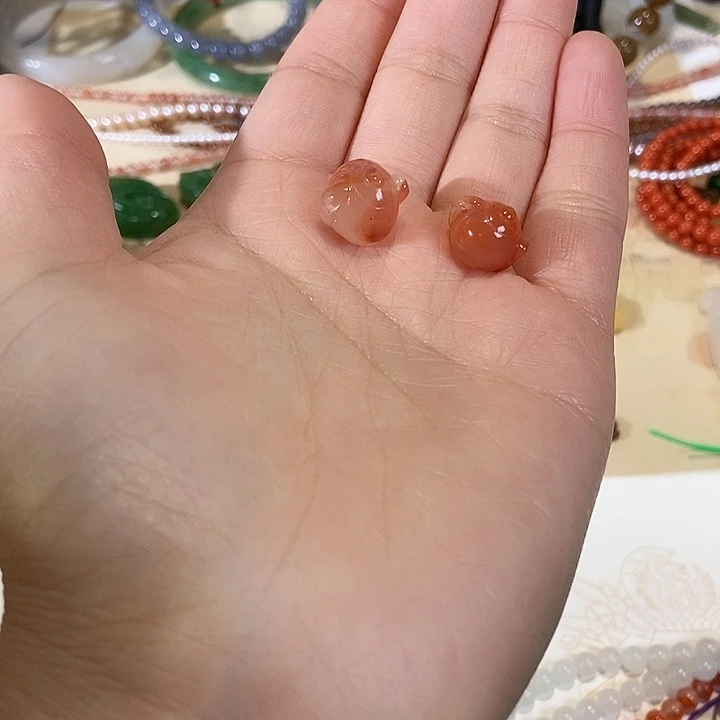 和田玉（糖玉）未镶嵌车挂这个