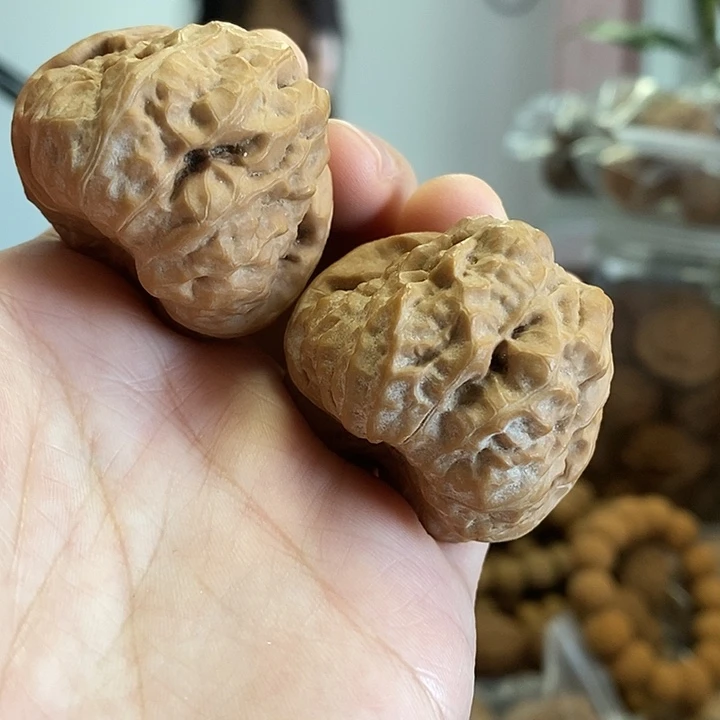 把件文玩核桃39.5蛤蟆头红皮