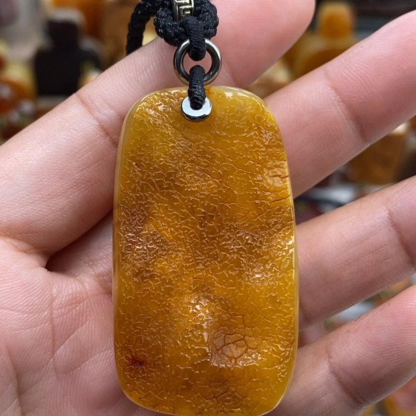 【闪购商品】琥珀颈饰未镶嵌