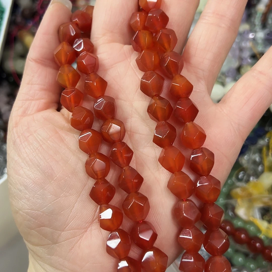 玛瑙/玉髓未镶嵌珠宝半成品，A级卡10柿子红玛瑙切面一条