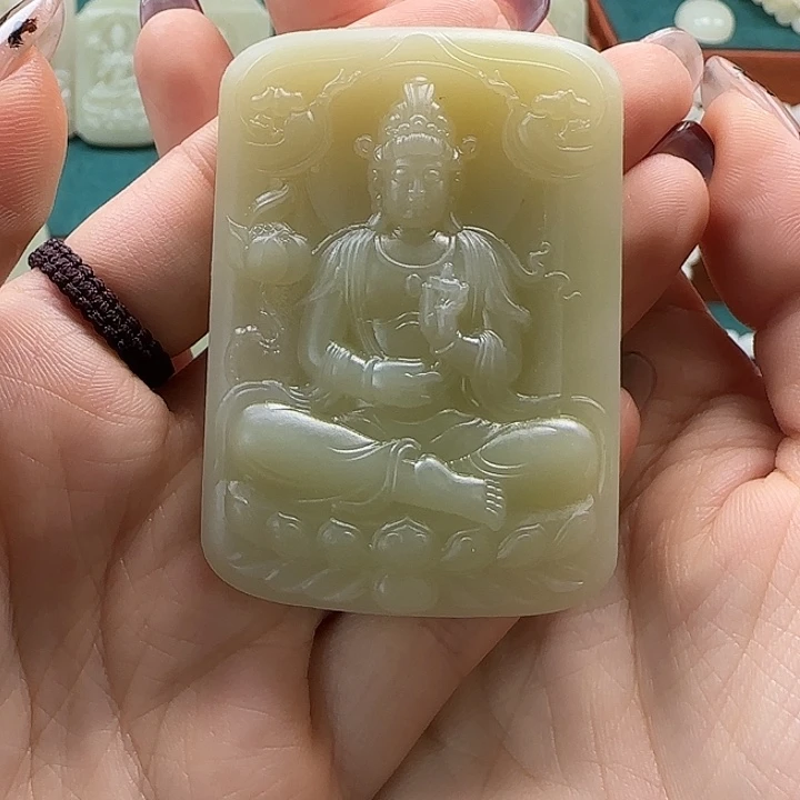 和田玉（糖玉）未镶嵌颈饰