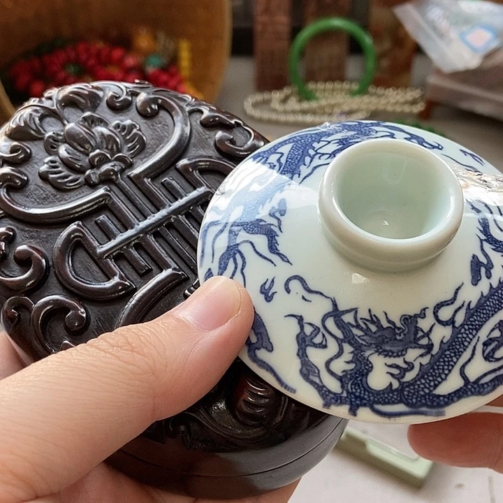 瓷片不会哈哈哈哈哈哈哈哈