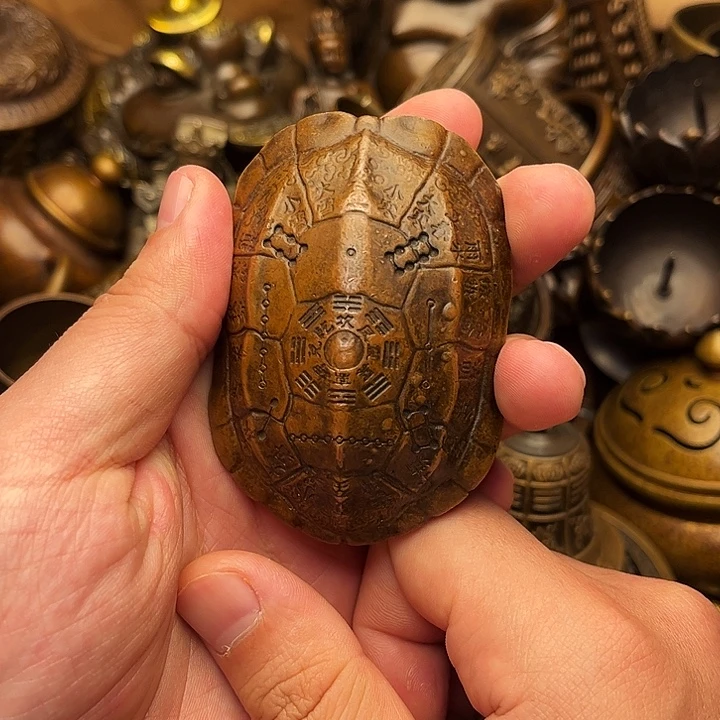 精美铜器做工精湛