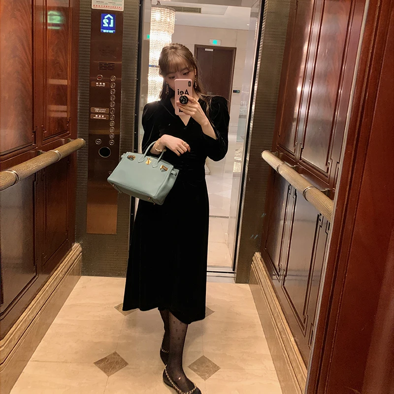 丝绒系列-长款连衣裙QL224011