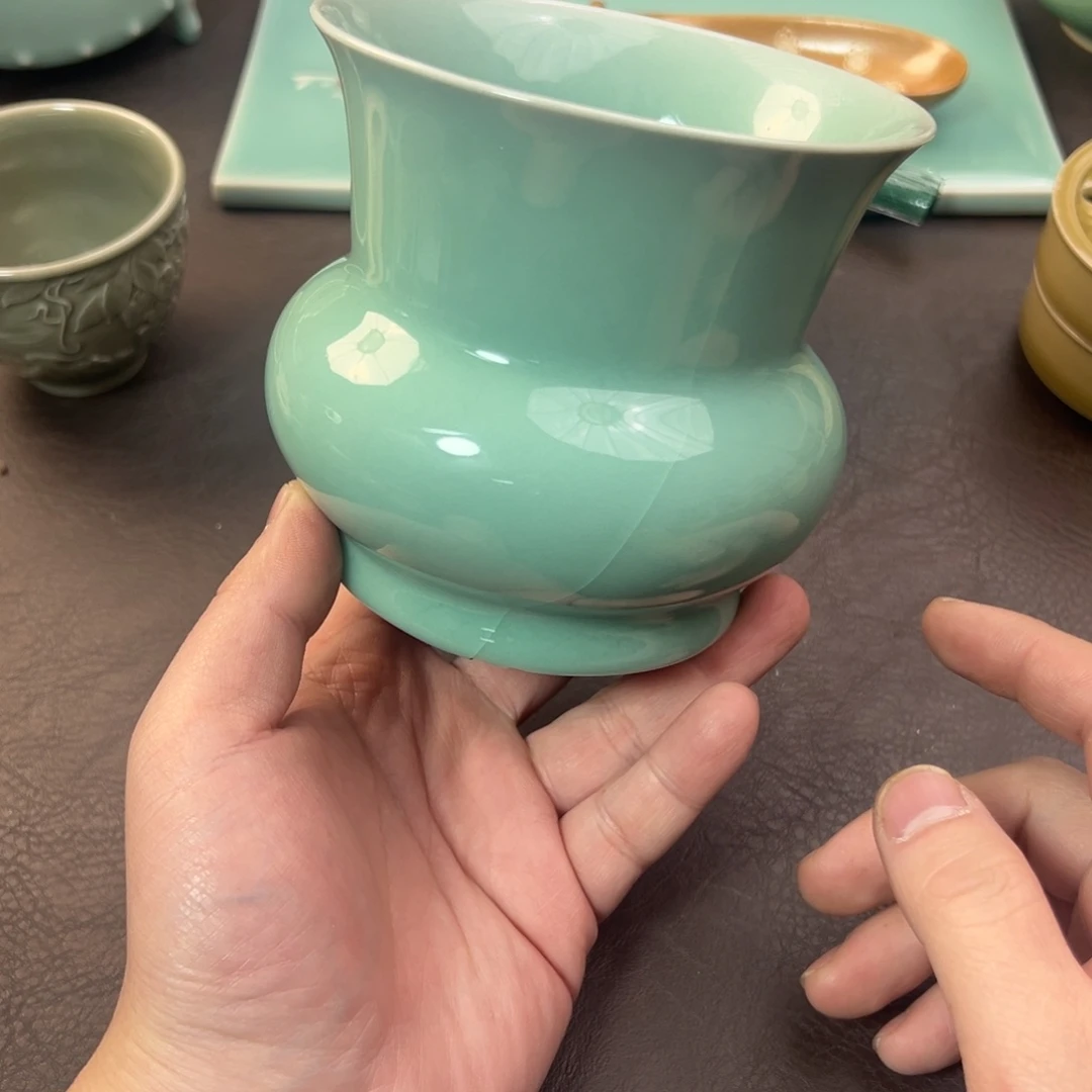 青瓷茶器青瓷茶器微瑕