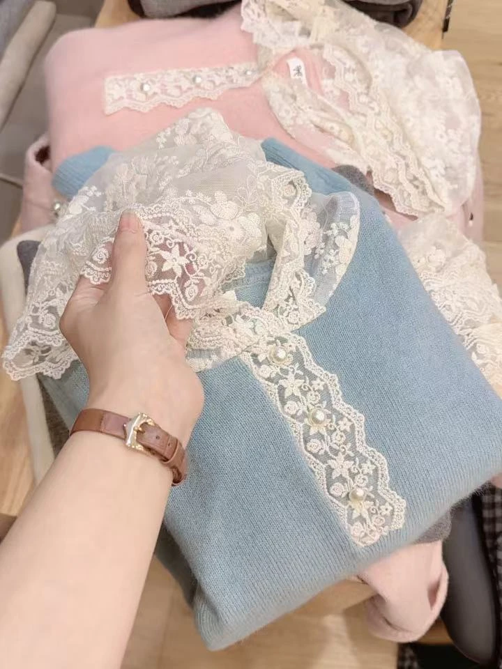 A2七言家 温柔风天蓝蕾丝珍珠扣连帽毛衣1