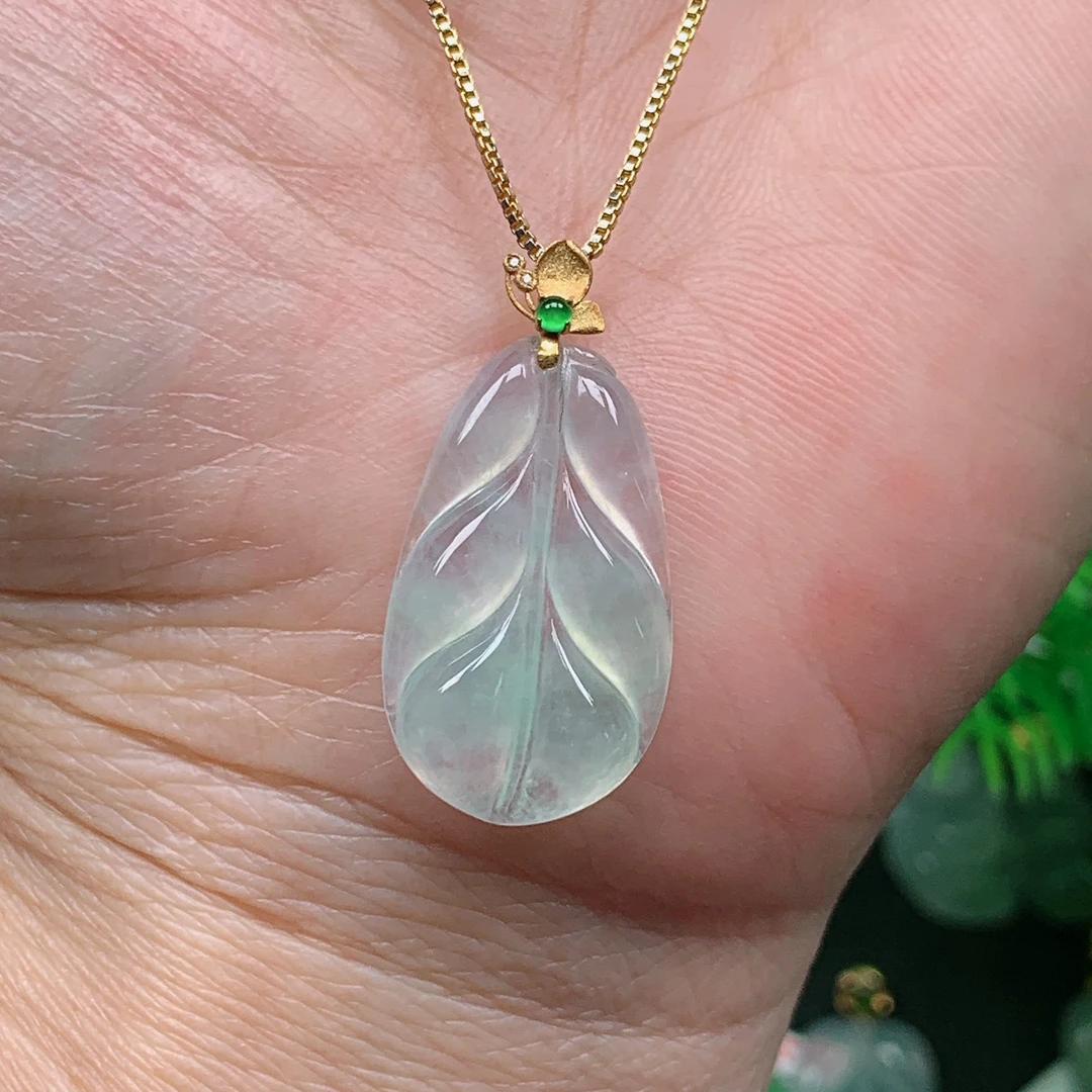 缅甸天然翡翠A货 冰润冰飘花叶子28/513(尺寸24x14.4x3.8)