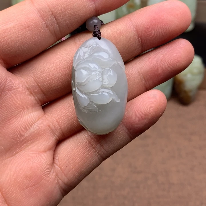 和田玉（糖玉）未镶嵌颈饰