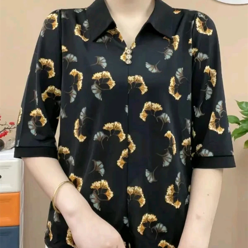 中年妈妈装印花中袖上衣气质百搭休闲翻领显瘦遮肉小衫春夏新款