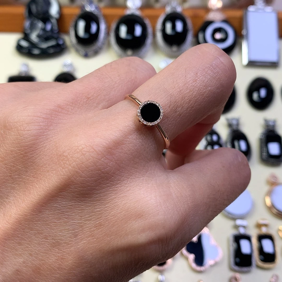 翡翠18K金镶嵌戒指