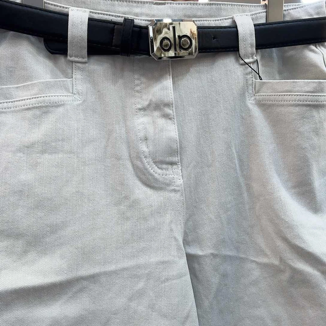 妮***07528，灰色，L码，短
