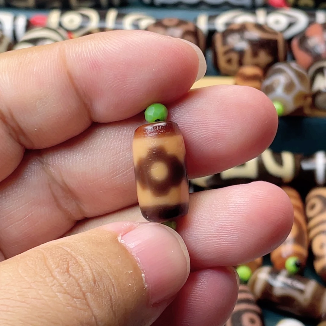 玛瑙/玉髓未镶嵌颈饰小卢坦诚三