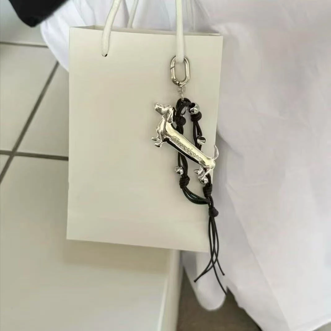 黄铜涤纶项链 腊肠小狗项链金属挂件斜跨手机背带小狗长款项链