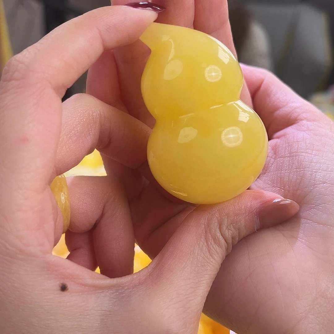 裸石琥珀未镶嵌白蜡妖花葫芦34.5g