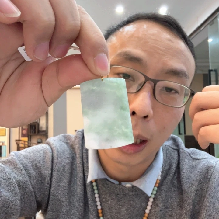 翡翠未镶嵌颈饰缅甸翡翠吊坠