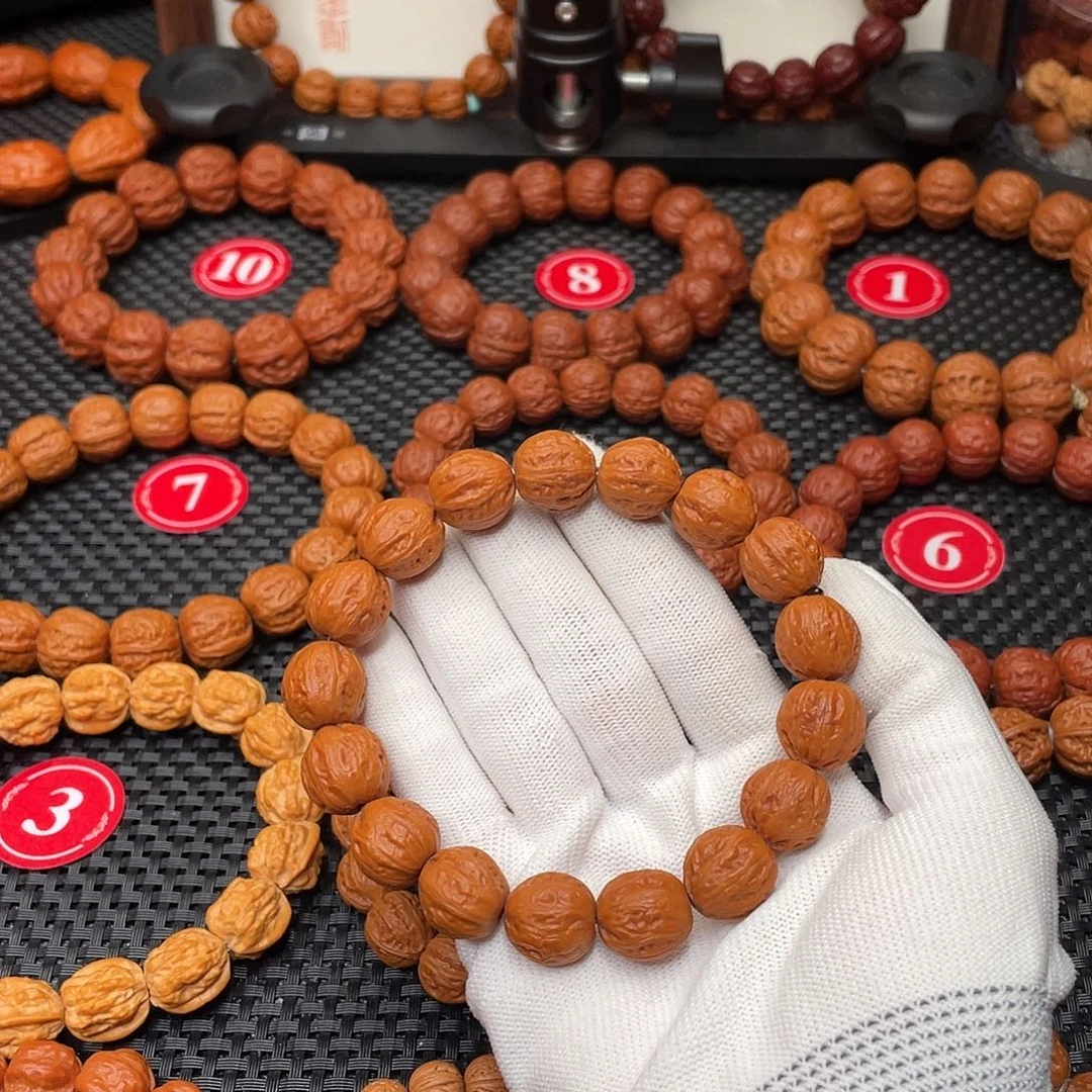 文玩核桃手串金豆