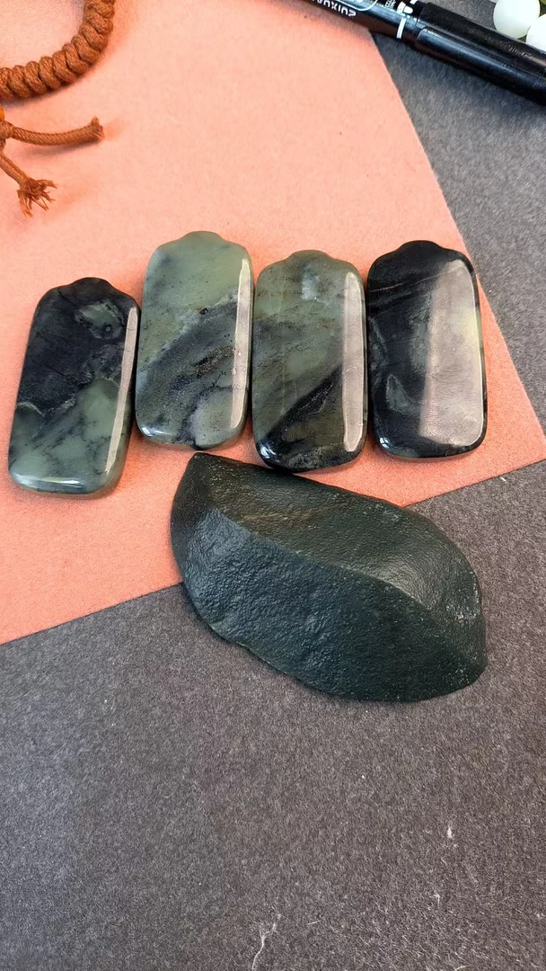 （精品和田玉挂件）