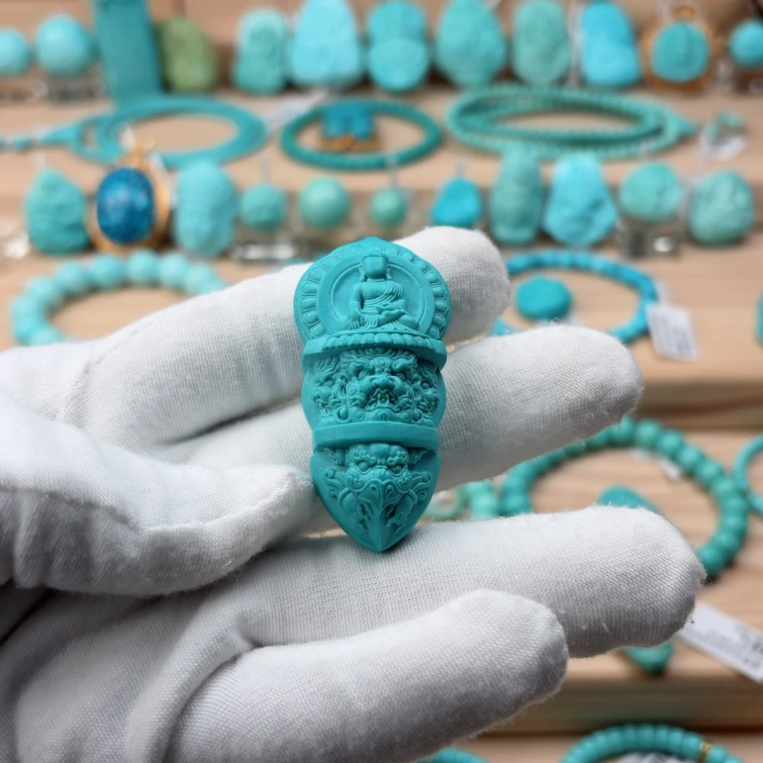 绿松石未镶嵌珠宝奇石