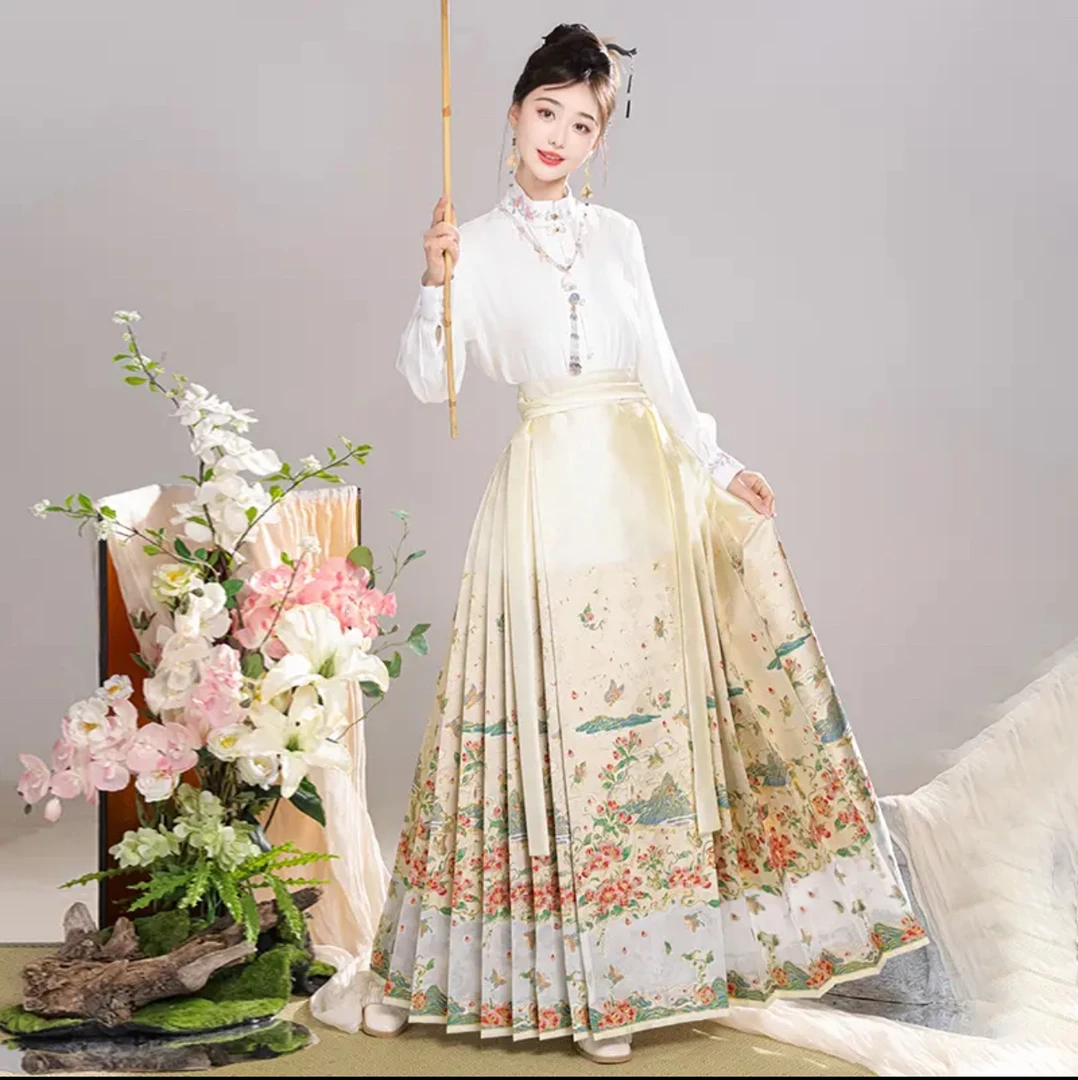 【春涧海棠】 织金妆花马面裙