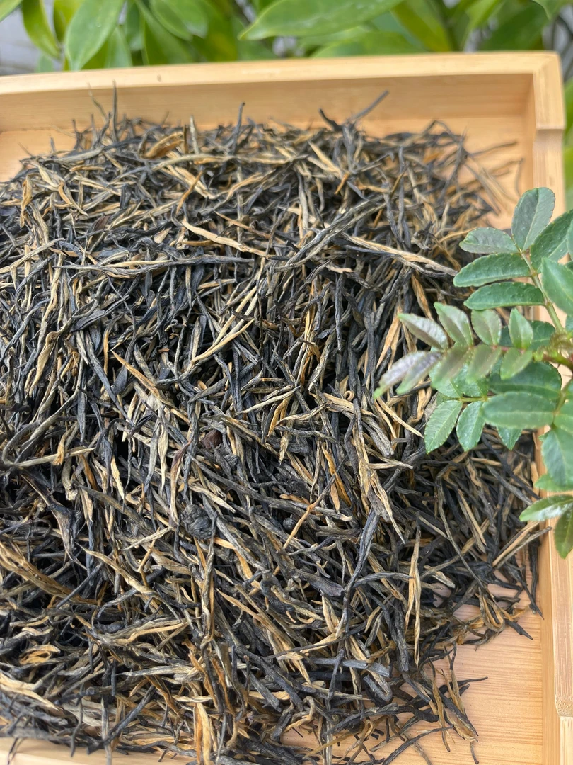 云南凤庆滇红茶（老品种）黑美人红茶茶叶2025新茶
