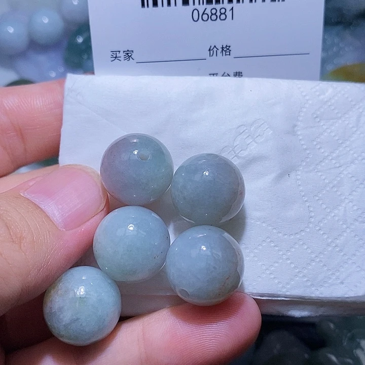 翡翠未镶嵌颈饰天光墟翡翠市场现金代购