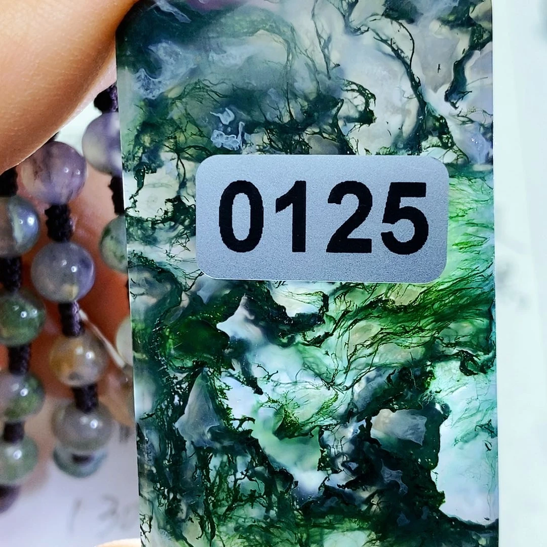 未镶嵌颈饰玛瑙/玉髓正**存