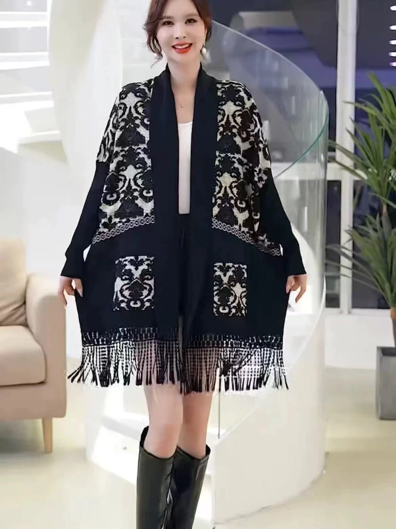 春天时尚旅游披肩斗篷针织拼接流苏开衫外套女士中长款洋气外穿