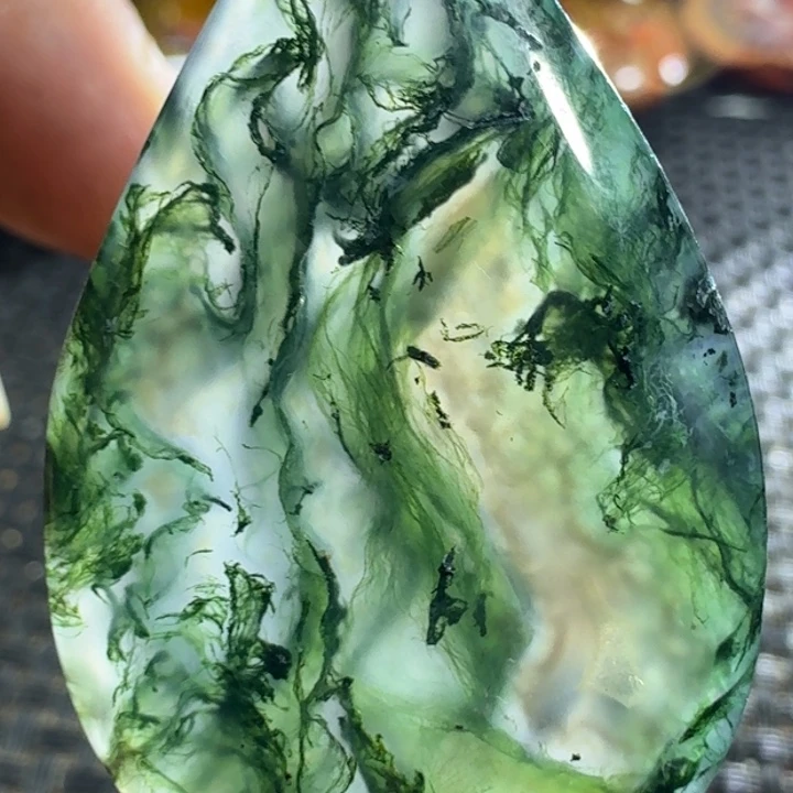 童***忌玛瑙/玉髓未镶嵌颈饰