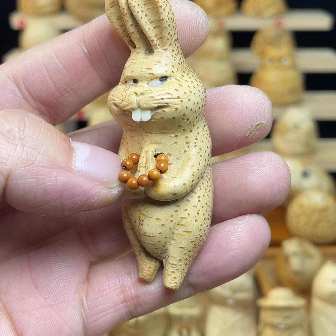 竹竹根雕兔子手把件