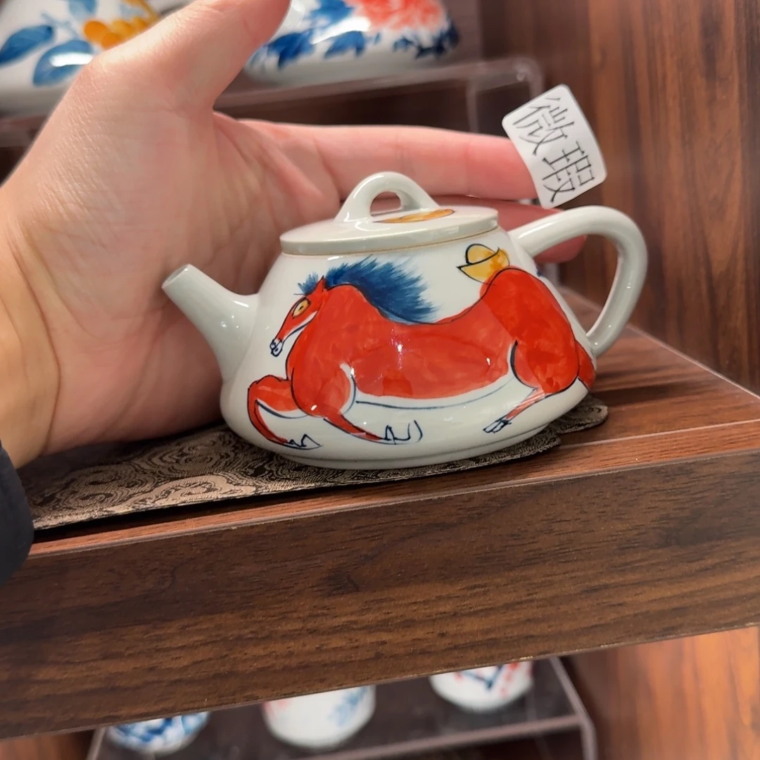 釉下手绘茶具微瑕