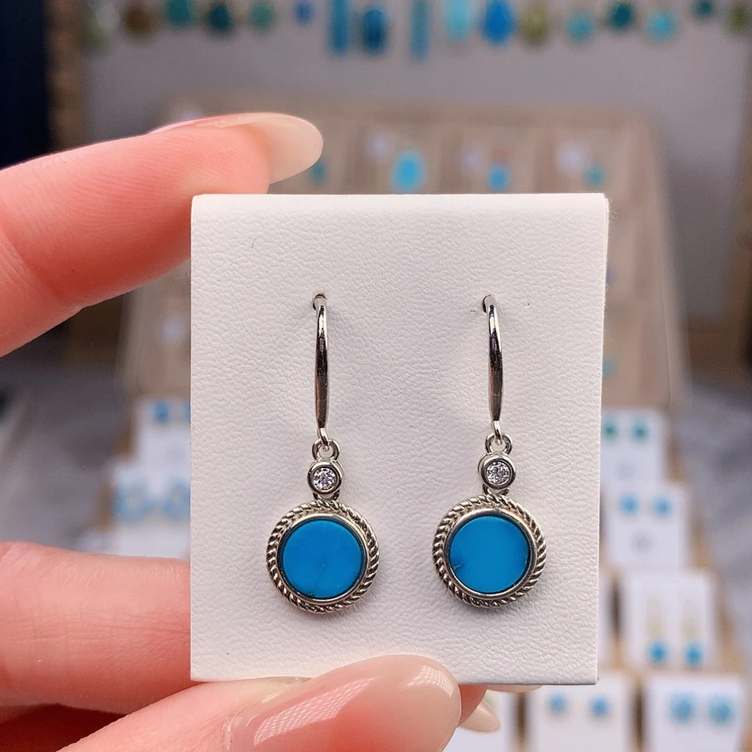 未镶嵌绿松石耳饰