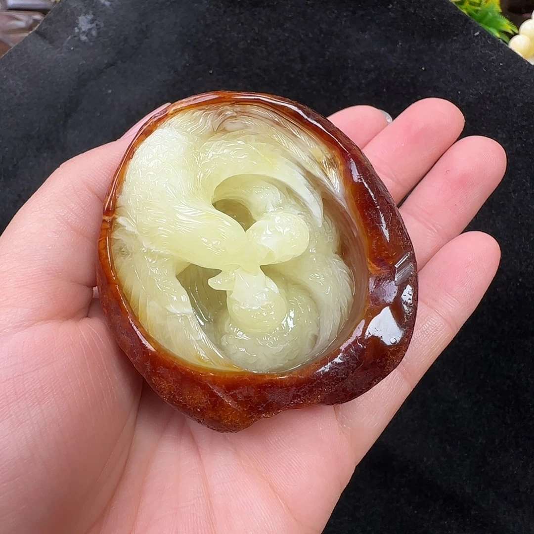 蜜蜡未镶嵌珠宝奇石