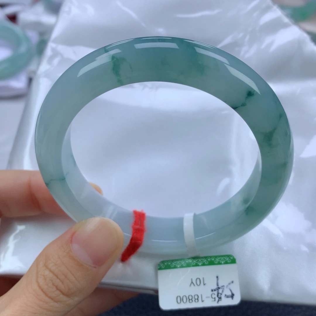 翡翠手镯未镶嵌54.9正