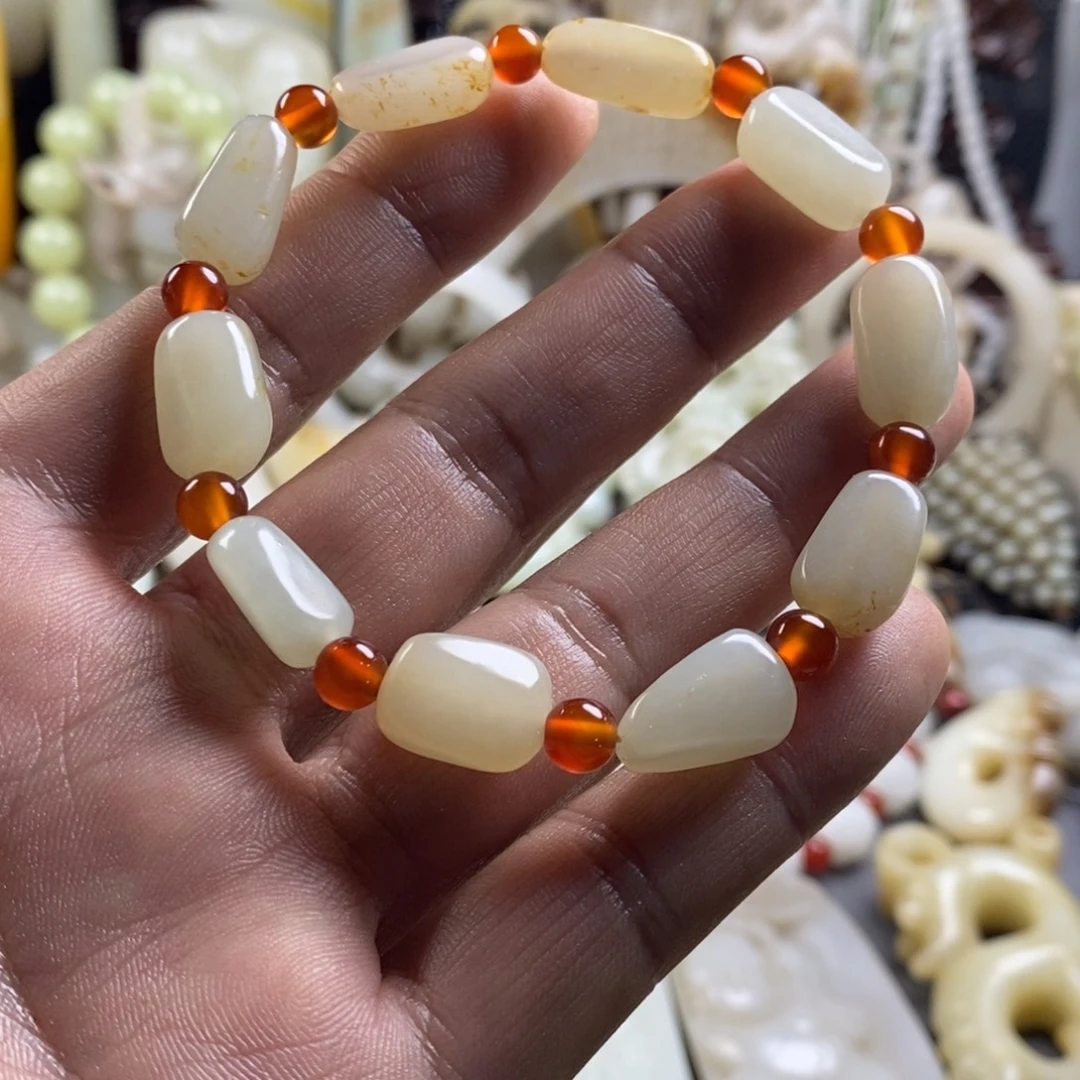 和田玉（糖玉）未镶嵌颈饰