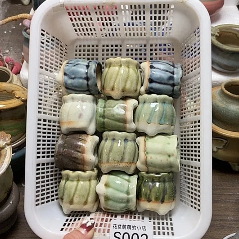 紫砂花盆002微瑕品口径3厘米左右