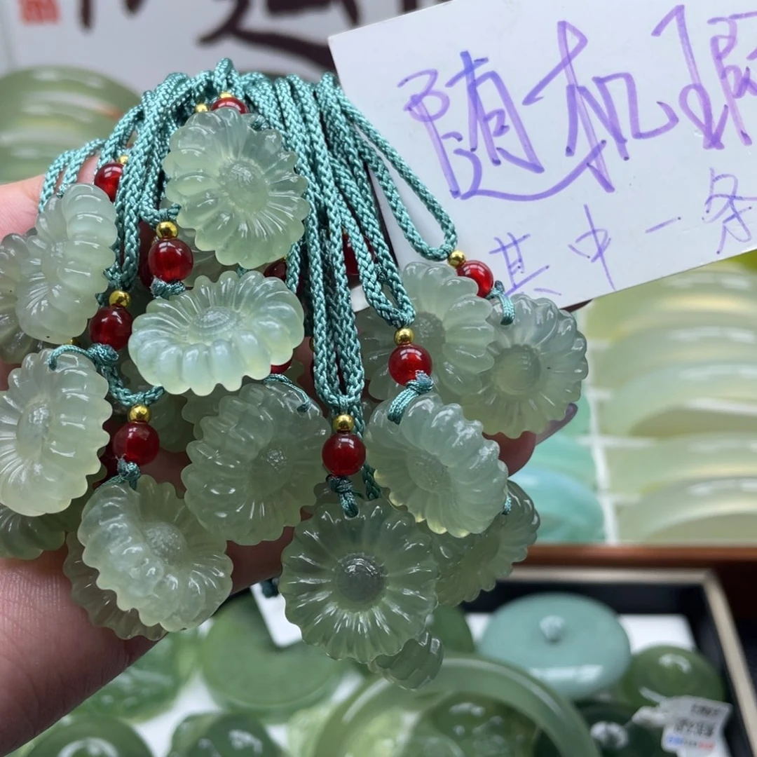 蛇纹石玉合金颈饰