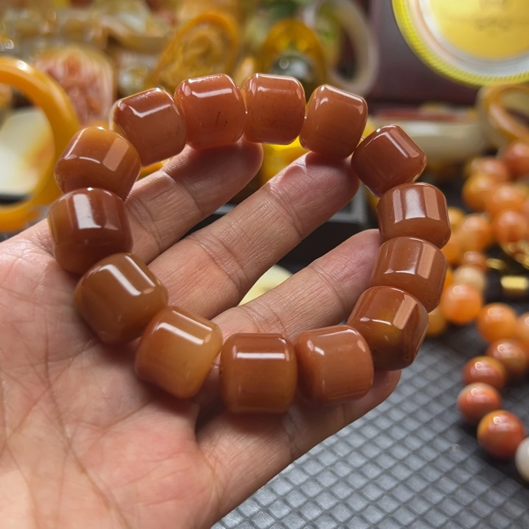 石英质玉未镶嵌颈饰