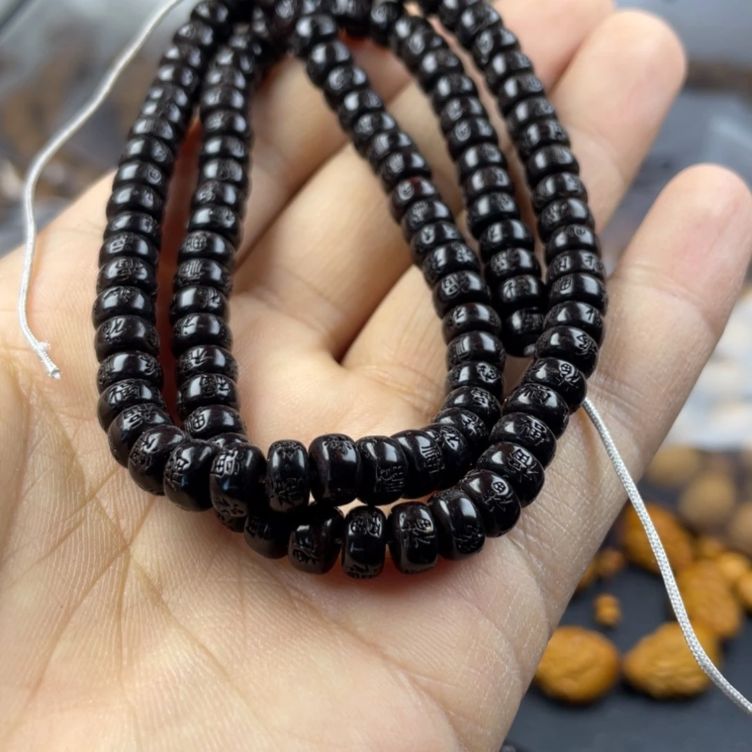 猴头核桃吊坠别有韵