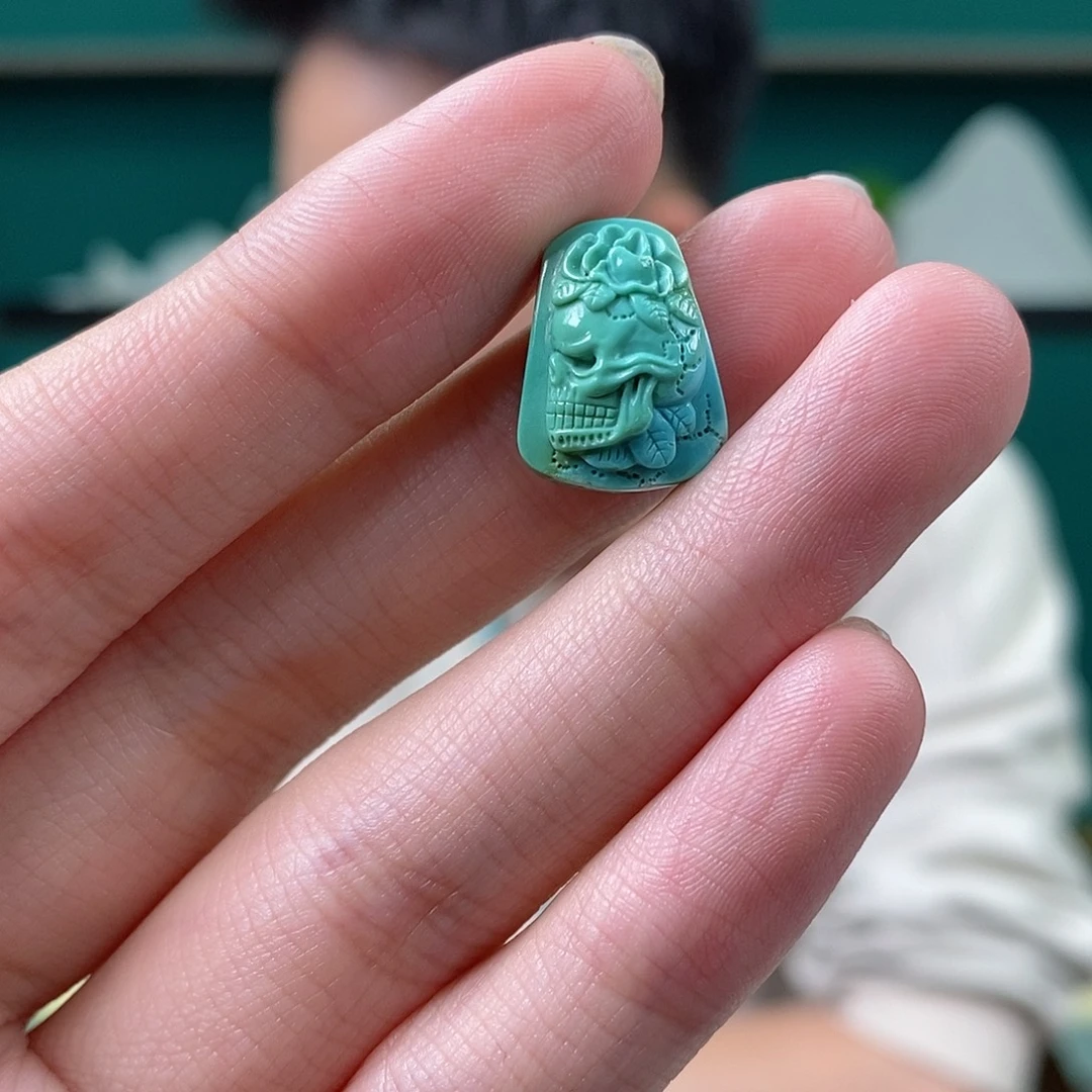 绿松石未镶嵌珠宝奇石