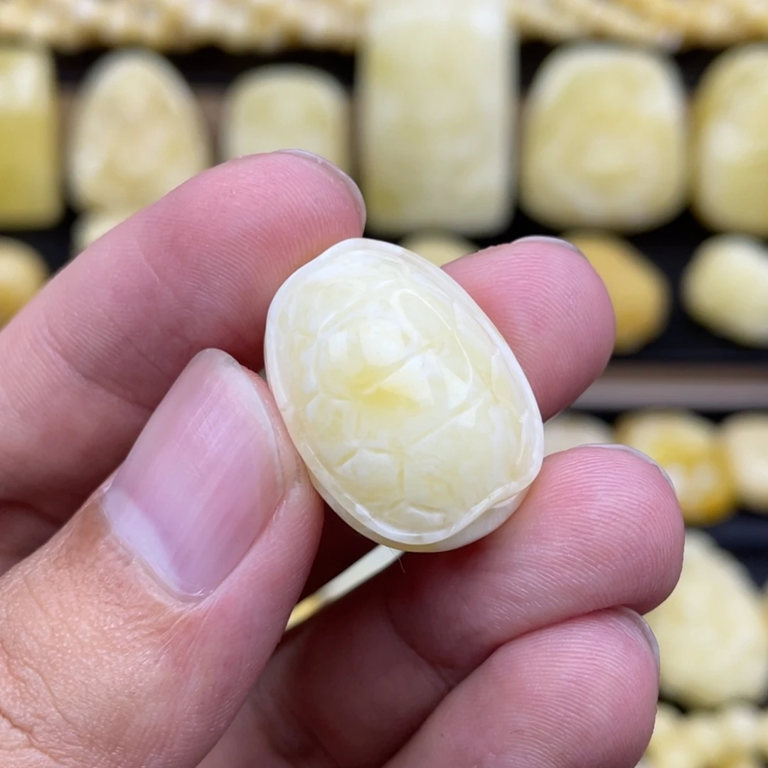 裸石琥珀未镶嵌琥珀蜜蜡