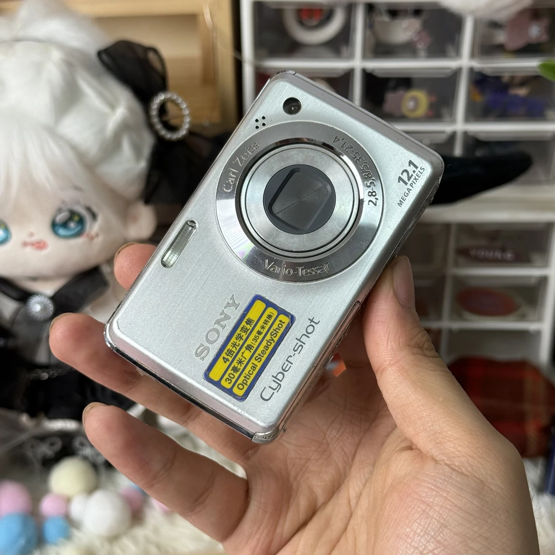 9新 Sony/索尼 二手索尼w220色彩感好滤镜多适合新手带配件