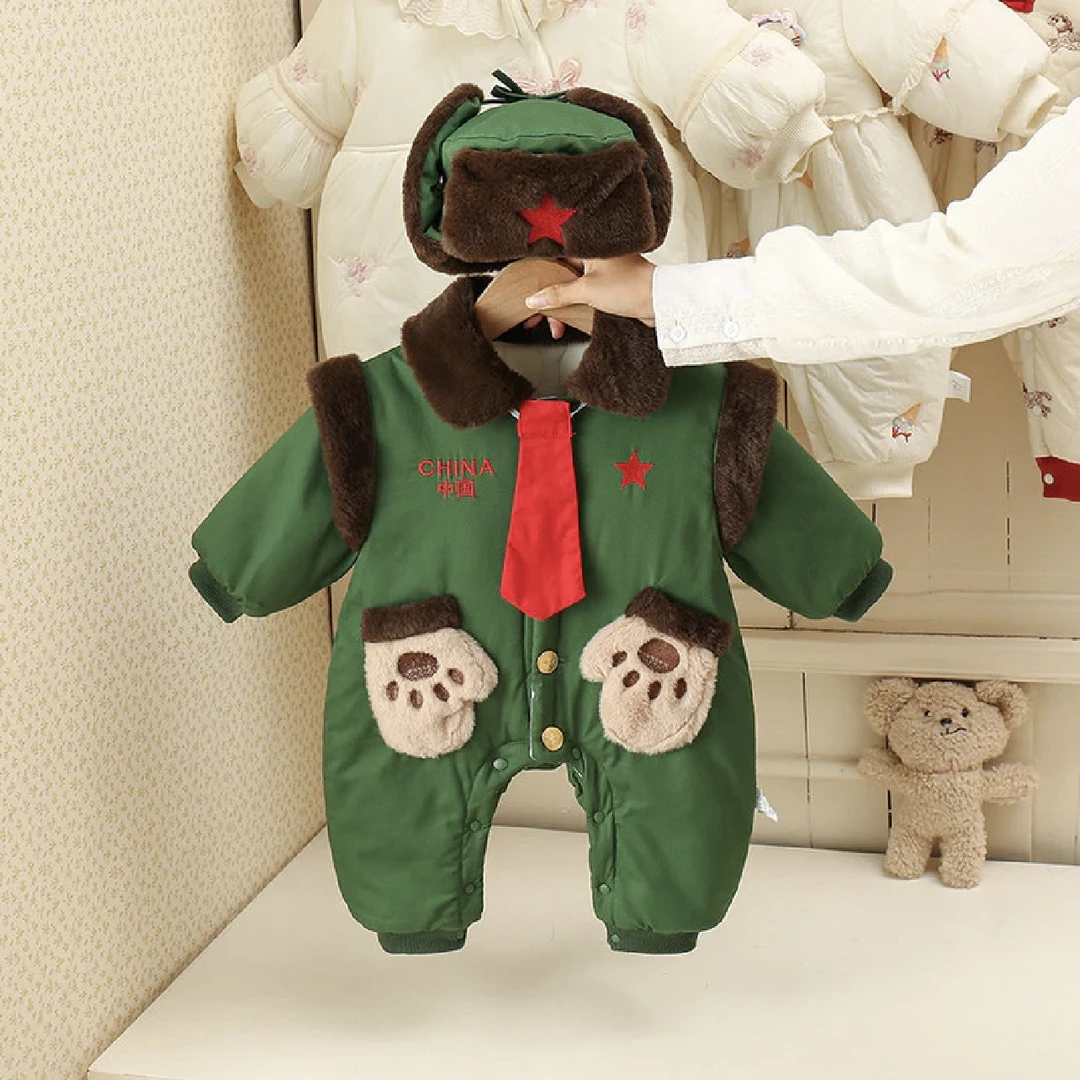 女童爬爬服军大衣2026新款冬季小童军装风男女童保暖加厚外出服潮