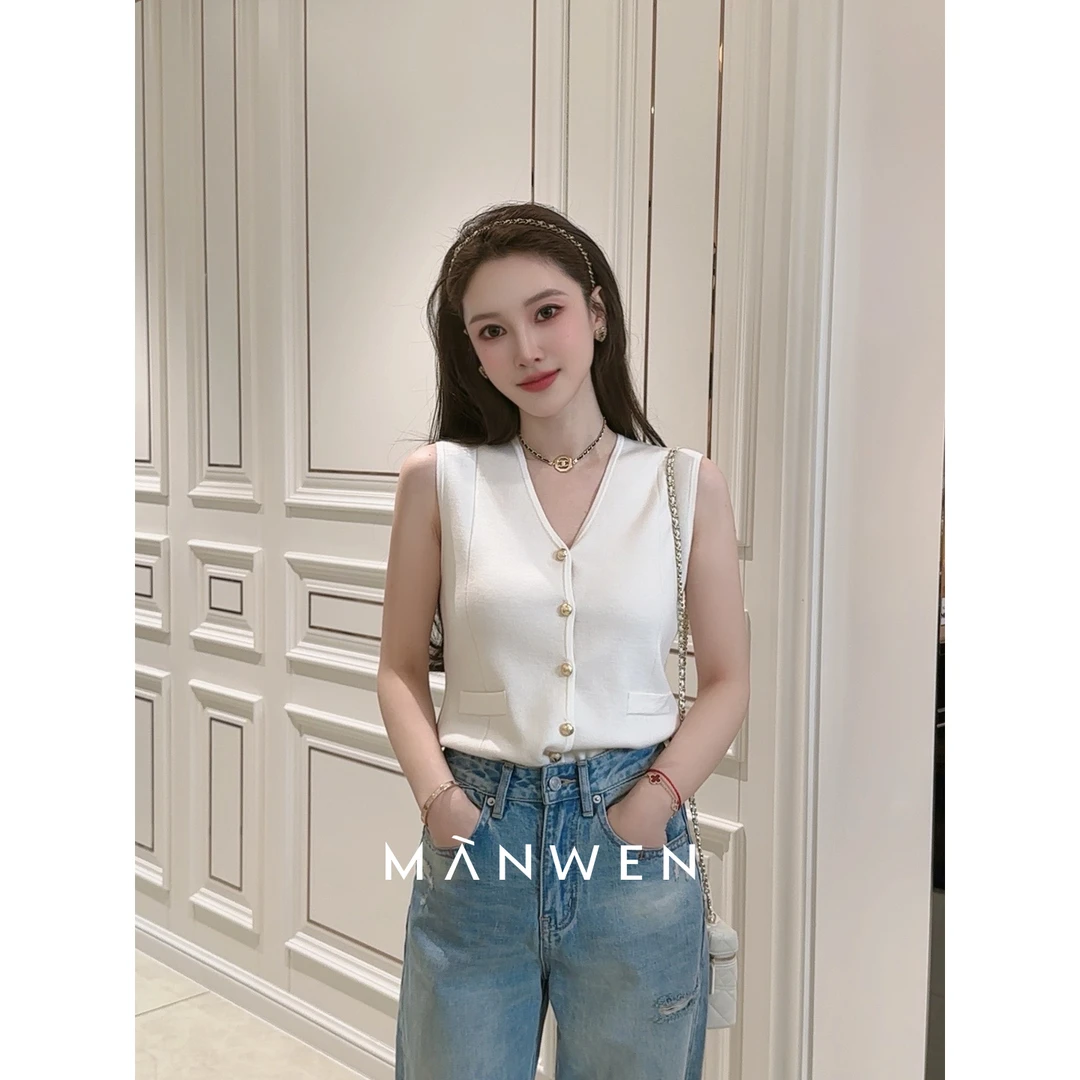 【曼文kiki】“金扣马甲”修身老钱针织马甲 MAN25S106