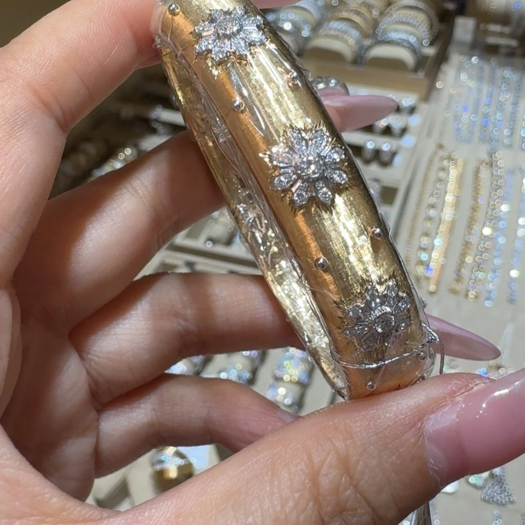 钻石手镯18K金镶嵌