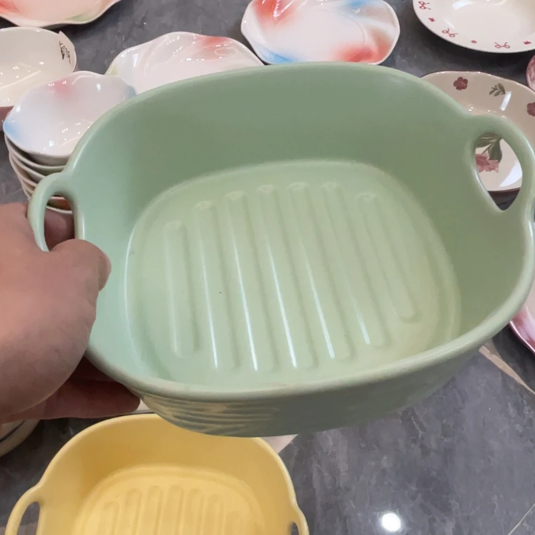 陶瓷微瑕餐具介意勿拍，满18飞！