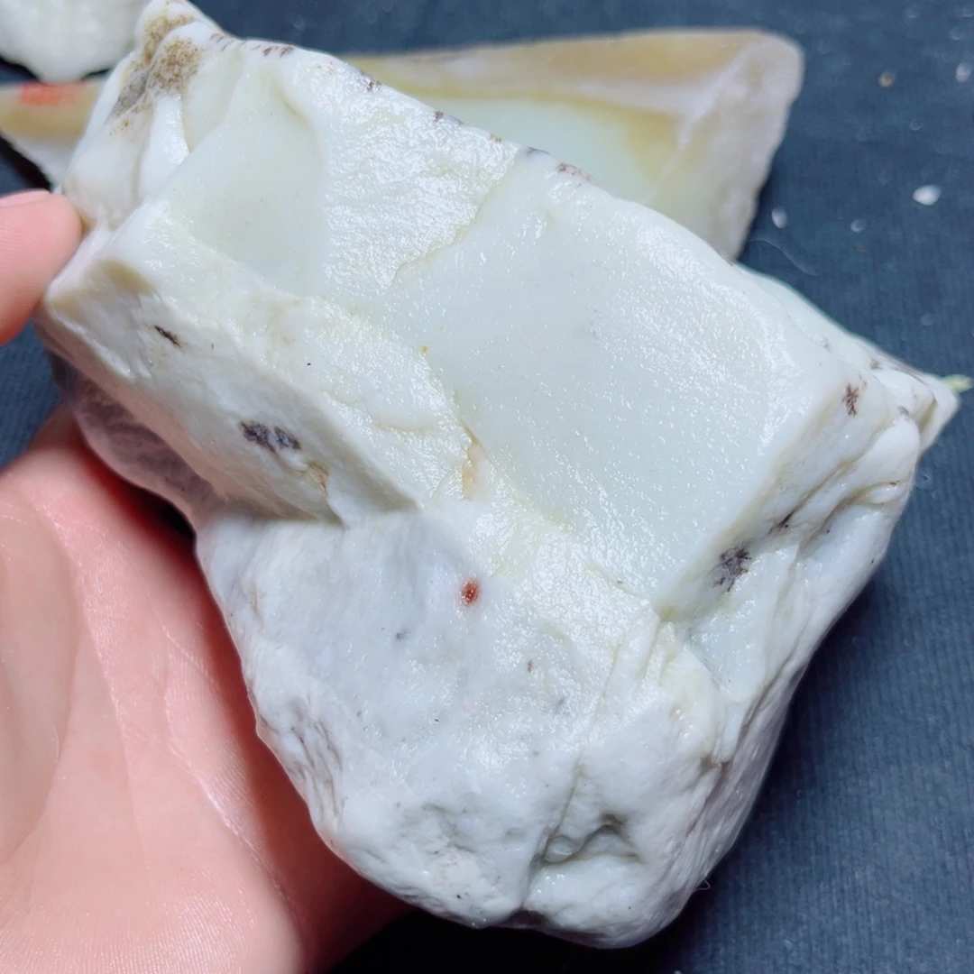 未镶嵌和田玉珠宝奇石