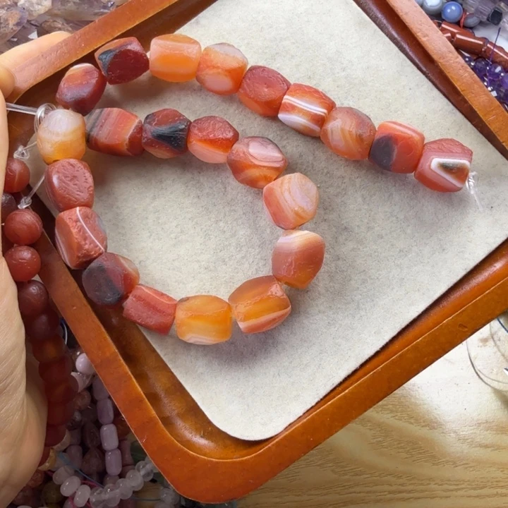 查罗石未镶嵌珠宝半成品橘皮玛方块一条